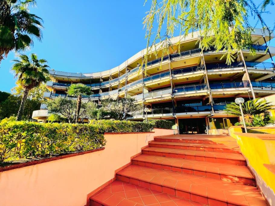 Suite Panizzi 26 - Sanremo Esterno foto
